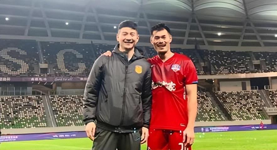 开云-以老带新!吉翔领衔多名“老人”驰援新江苏队，新赛季目标冲乙