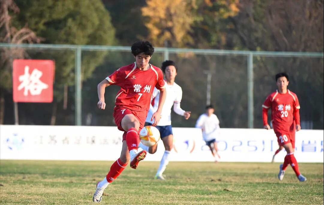 开云-以老带新!吉翔领衔多名“老人”驰援新江苏队，新赛季目标冲乙